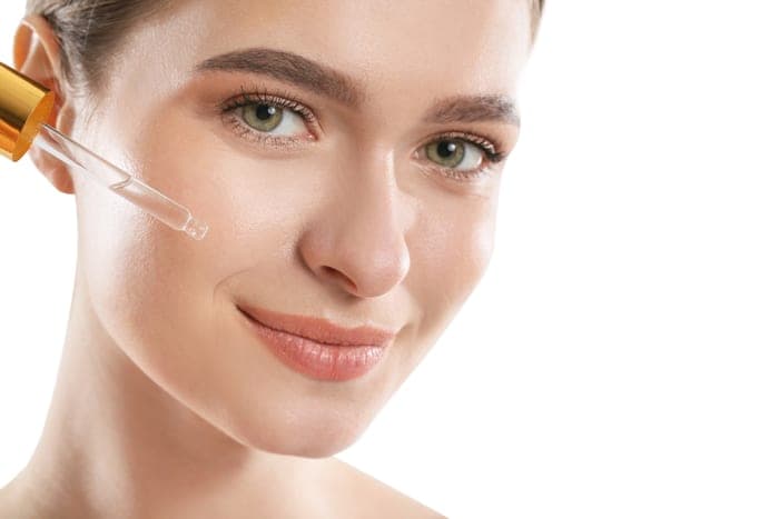 Soft, warm light falling across skin - an illustrative image for the LED and red light mask section