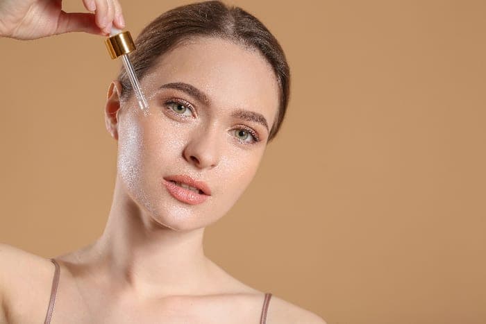 Soft, warm light falling across skin - an illustrative image for the LED and red light mask section. Illustrative only - not a photograph of this model.